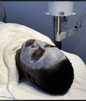 Relax, Rejuvenate, Renew: Indulge in a Luxurious Facials
