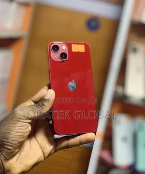 Apple iPhone 13 128 GB Red