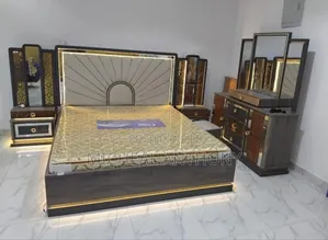 Executive Bed Frame With the Dressing Mirror High Quality