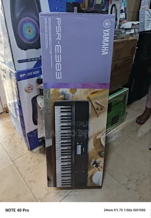 Original PSR-E383 Yamaha Keyboard