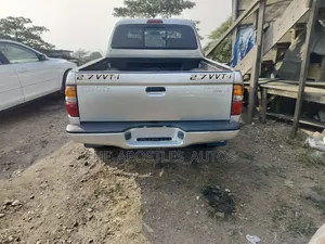 Toyota Tacoma Double Cab V6 4WD 2004 Silver