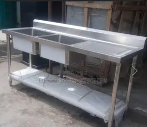 Double Blow Sink With and Down Base