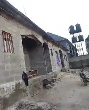 4bdrm Duplex in Nigercat, Warri for sale