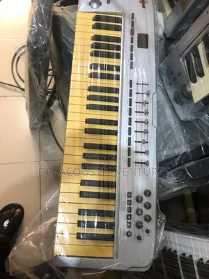 Direct Uk Used Midi Keyboard With Feathers