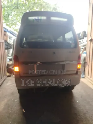 Suzuki Every 2010
