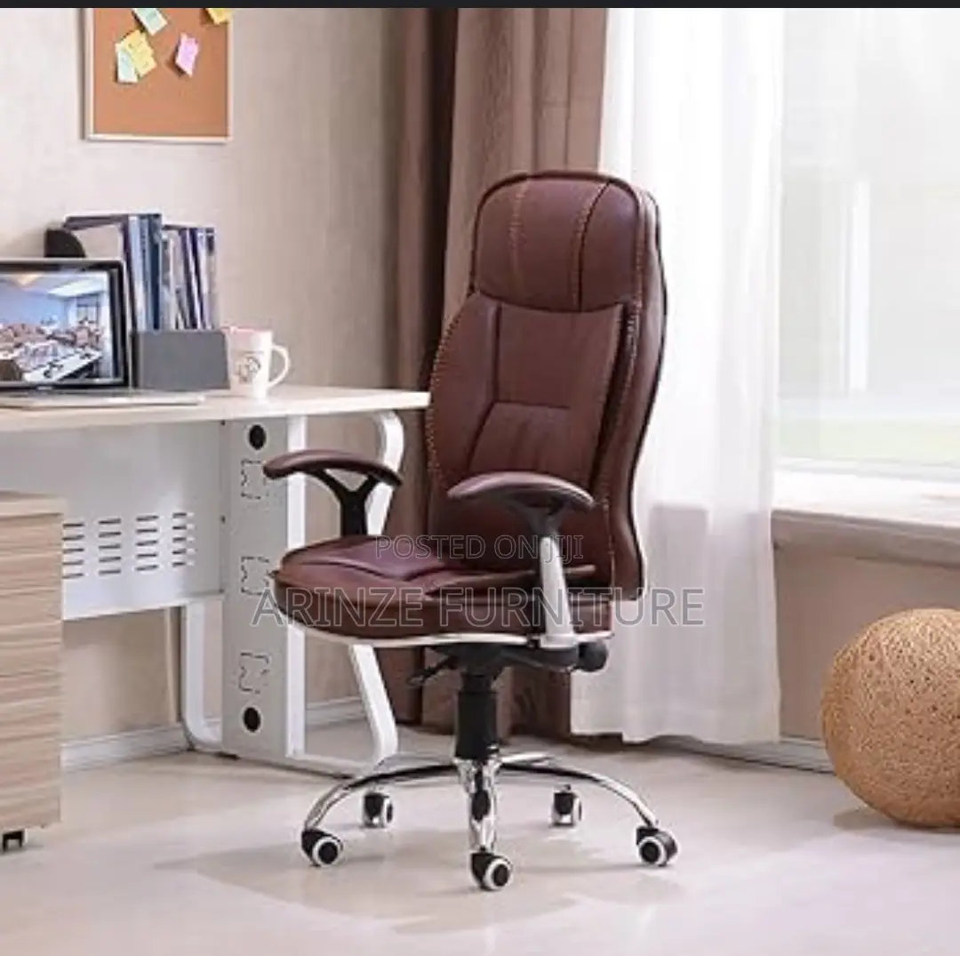 Quality Office Chair With Ajustable Hand