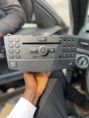 2008-12 Mercedes C230/300/350 Factory Follow Come Stereo