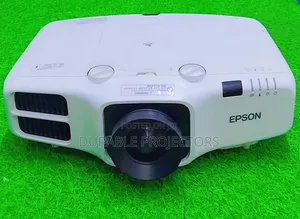 7000 Lumens Brand New Cinema and Large Venue Projector