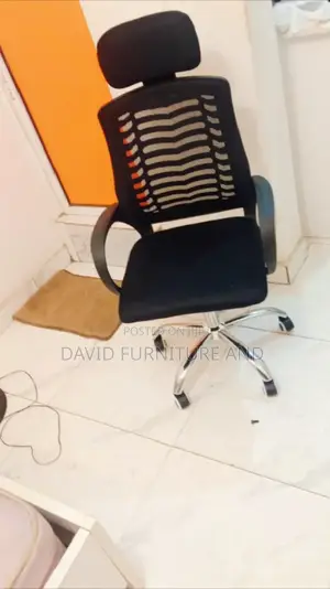 Mesh Headrest (Swivel)