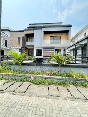 5bdrm Duplex in Ikate for sale