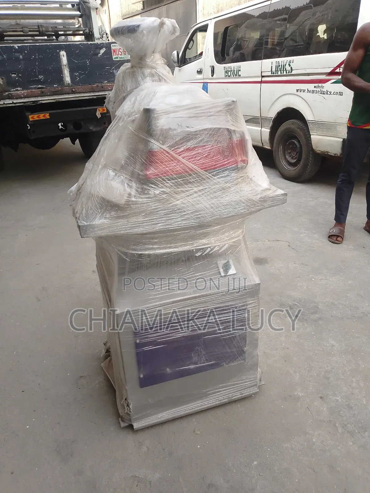 Hydraulic Nylon Punching Machine