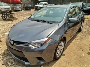 Toyota Corolla 2016 Gray