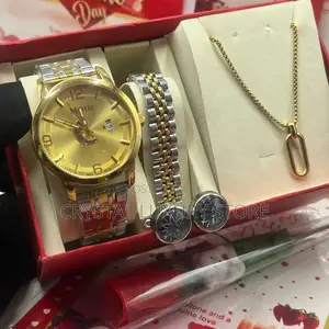 Mettle Quality Men Chain Strap Wristwatch