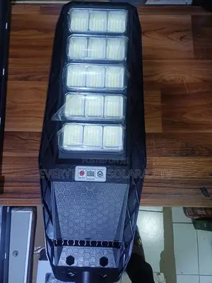 15 Eye All in One Solar Street Light