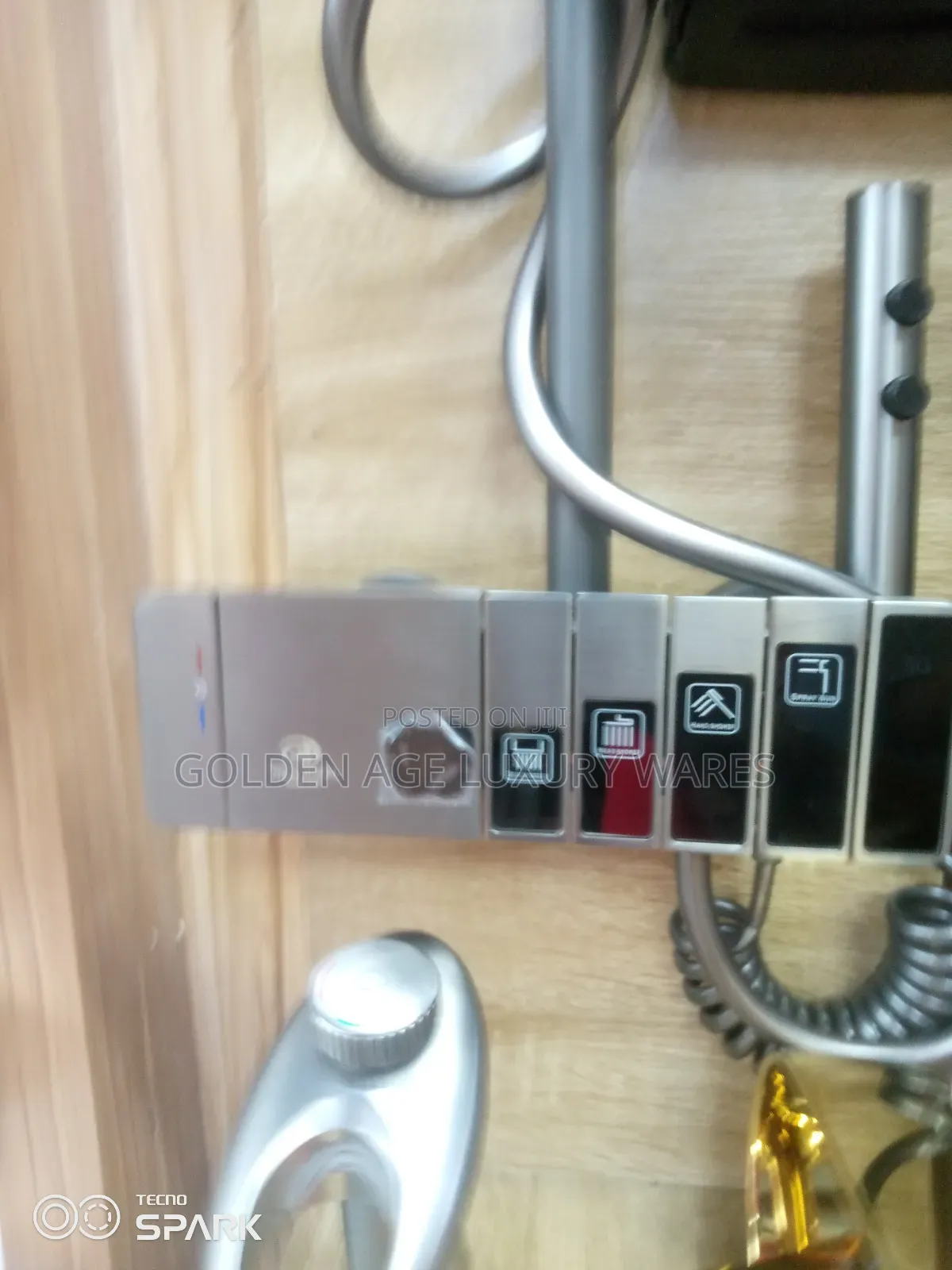 Apple Shower Grey