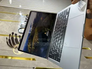 Laptop Apple MacBook Pro 2019 16GB Intel Core I7 SSD 256GB