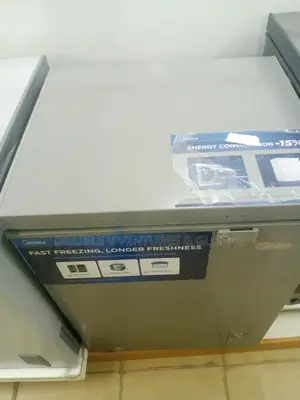 Midea Chest Freezer
