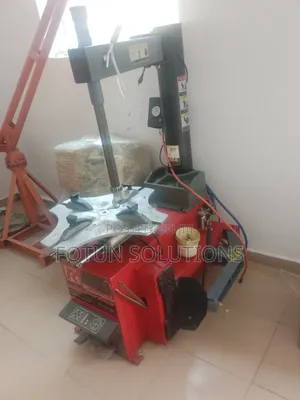 Tyre Changer Machine