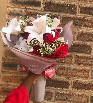 Faux Real Touch Flower Bouquet for Valentine and Proposals