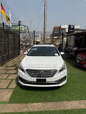 Hyundai Sonata Sport Sedan FWD (2.4L 4cyl 6A) 2016 White