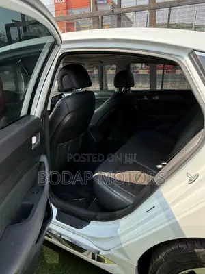 Hyundai Sonata Sport Sedan FWD (2.4L 4cyl 6A) 2016 White