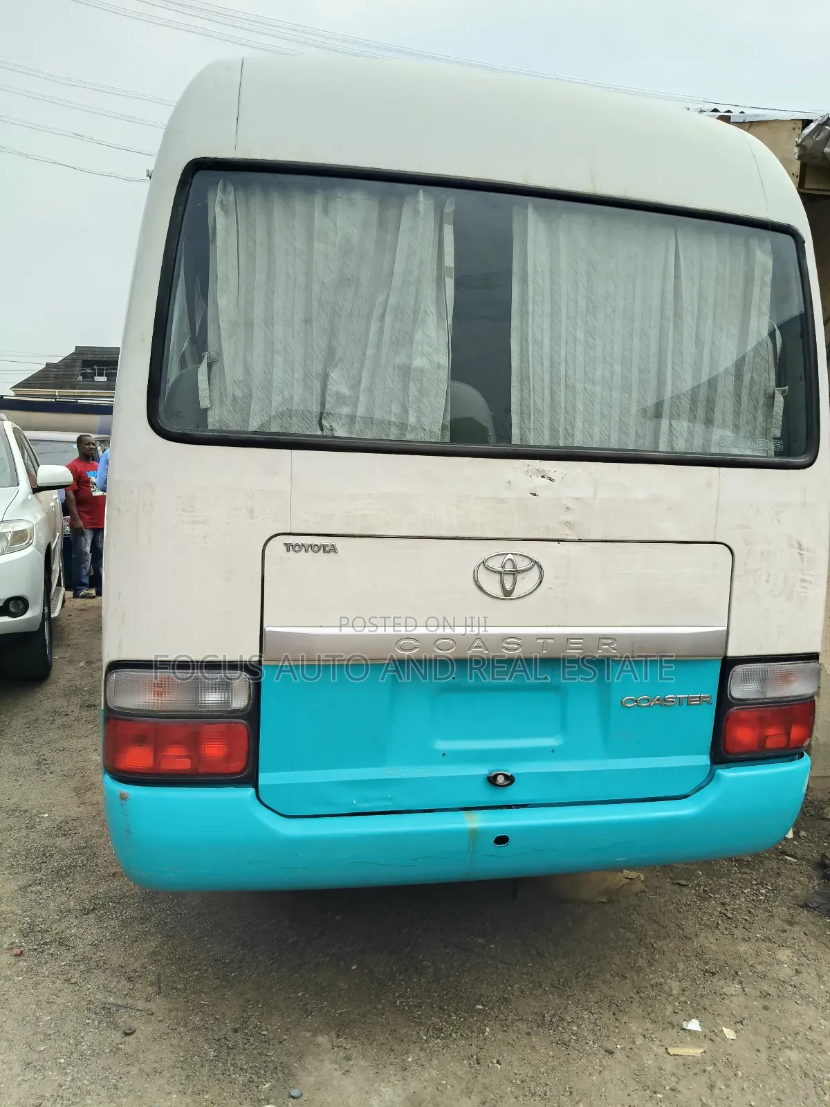 Toyota Coaster 2015