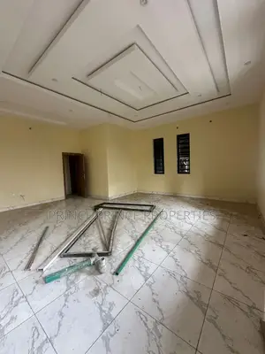 Furnished 2bdrm Block of Flats in Surulere for rent