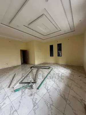3bdrm Apartment in Aguda Surulere for rent
