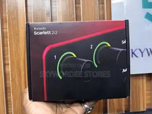 Focusrite Scarlet 2i2 4th Gen Audio Interface