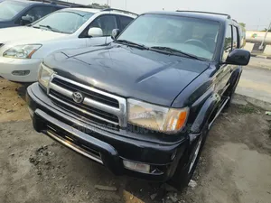 Toyota 4-Runner 2000 Black