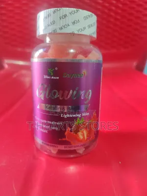 Daynee Glowing Keratin Biotin Gummies