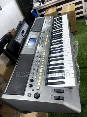 Yamaha S670 Very Clean Keyboard