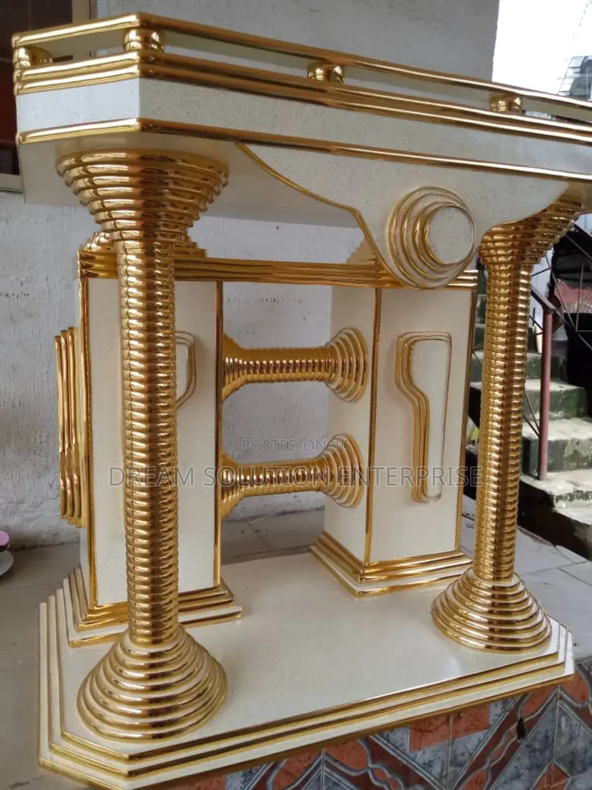 Double Pillar Church Pulpit