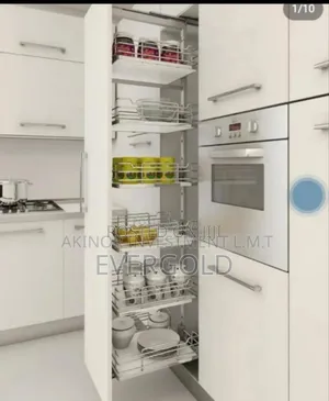 Pull Out Pantry Available With Complete Accessories