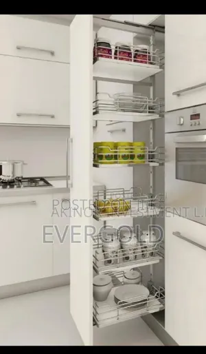 Pull Out Pantry Available With Complete Accessories
