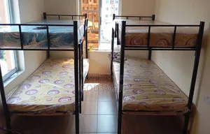 Bunk Bed for Visitor's Room (3*6 Feet) Detachable.