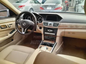 Mercedes-Benz E350 Base 4Matic Sedan AWD (3.5L 6cyl 7A) 2014 White
