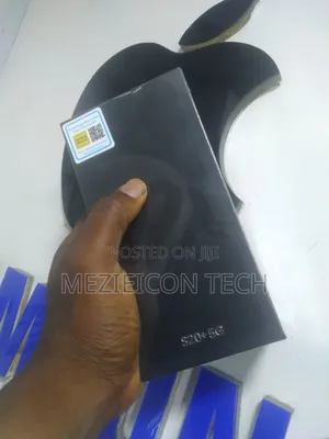 New Samsung Galaxy S20+ 128 GB Silver