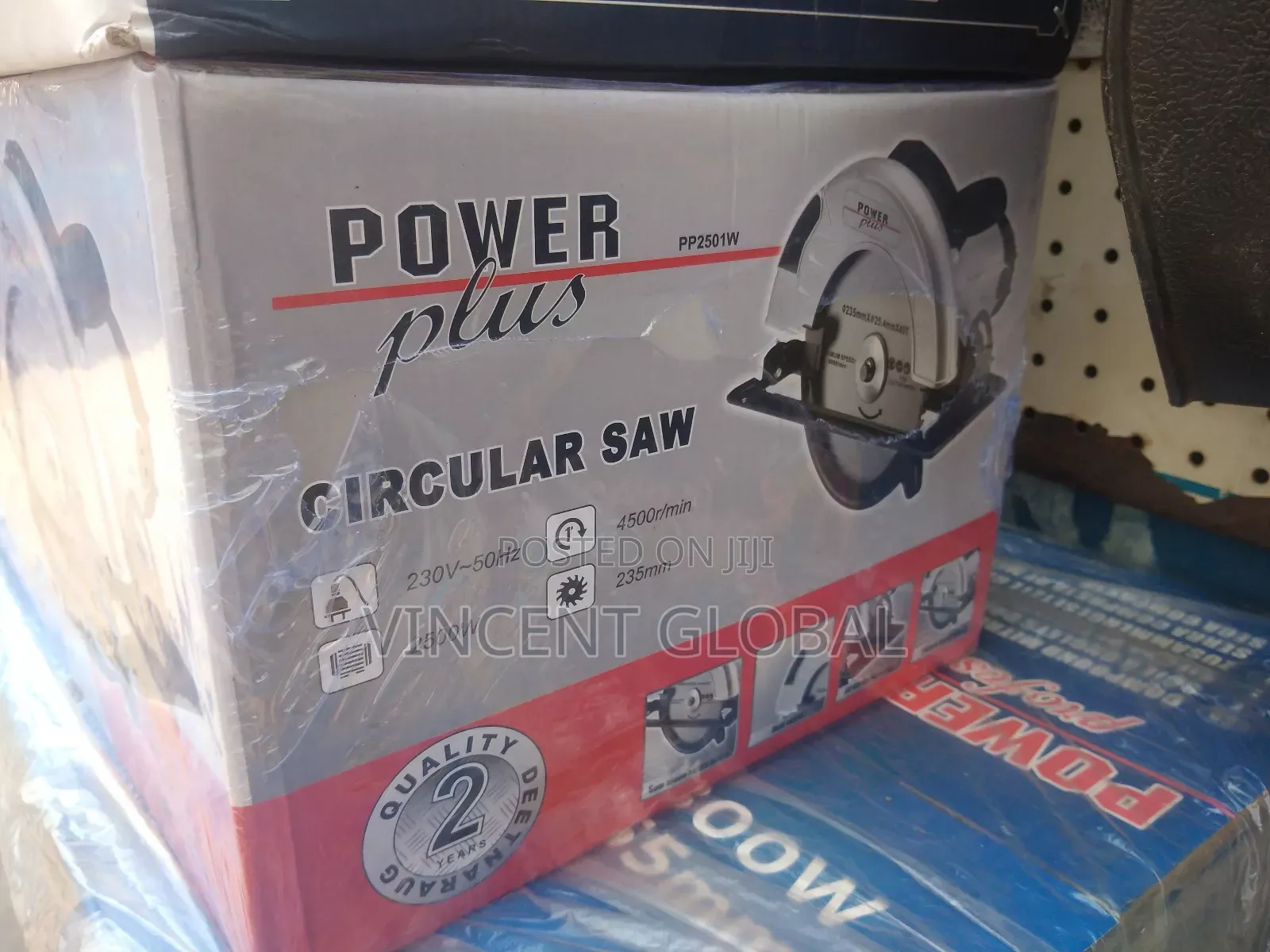 Powerplus Circular Saw Machine