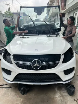 Gle350 Coupe 2017 Windscreen Installation