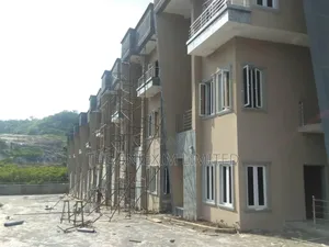 4bdrm Townhouse/Terrace in Apo District for Sale