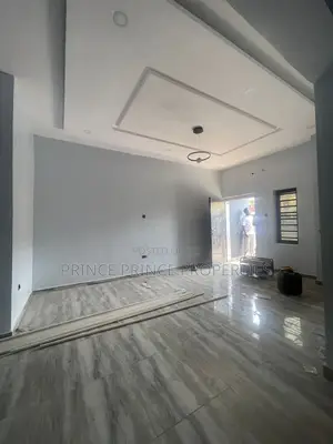 Furnished 2bdrm Block of Flats in Surulere for rent