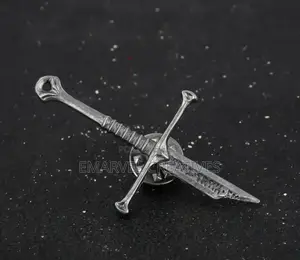 Men's Personality and Handsome Retro Short Sword Brooch,