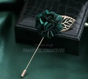 Elegant Alloy Flower Pins for Men's Suits: