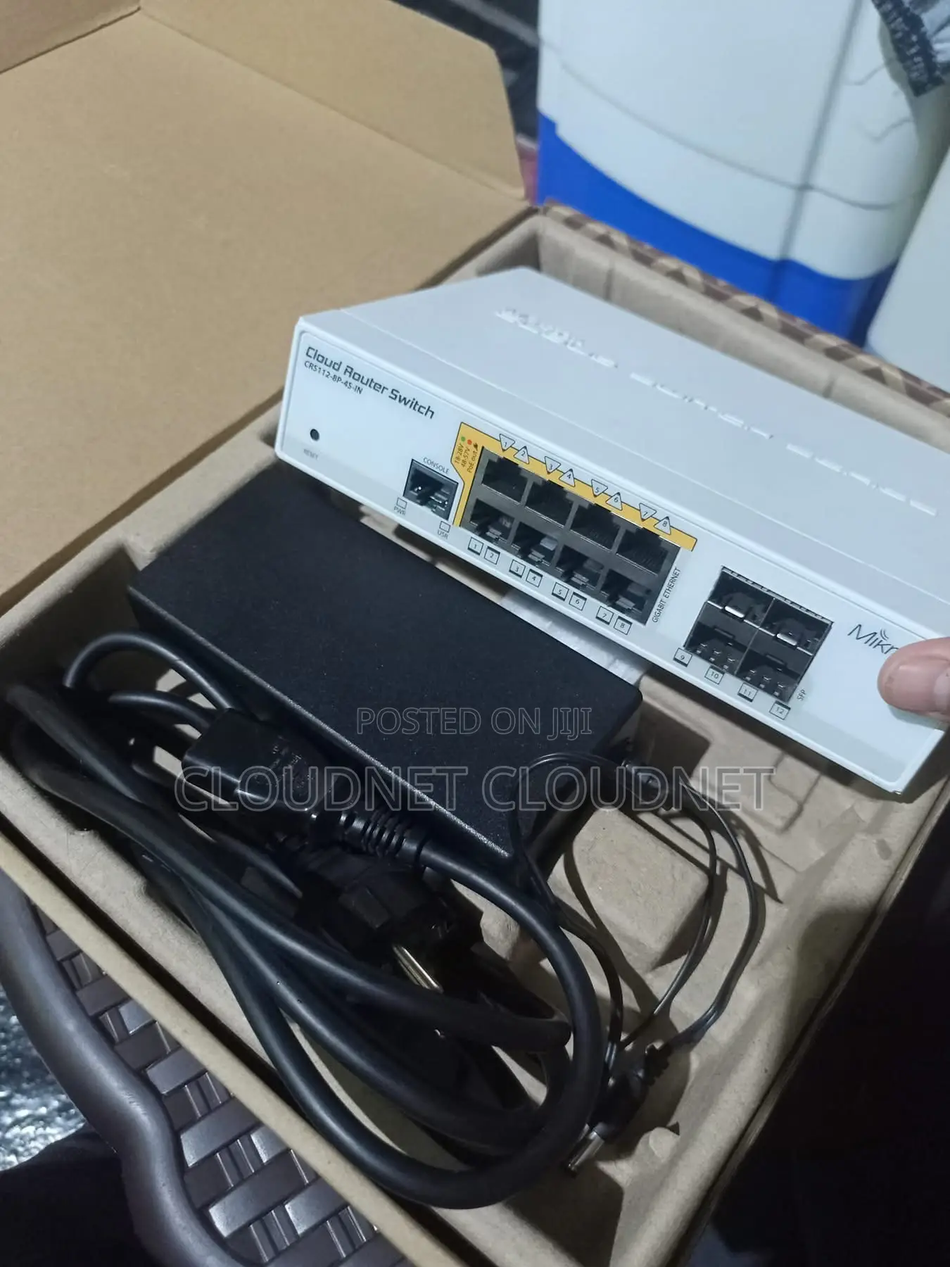 Mikrotik CRS112-8P-4S-In