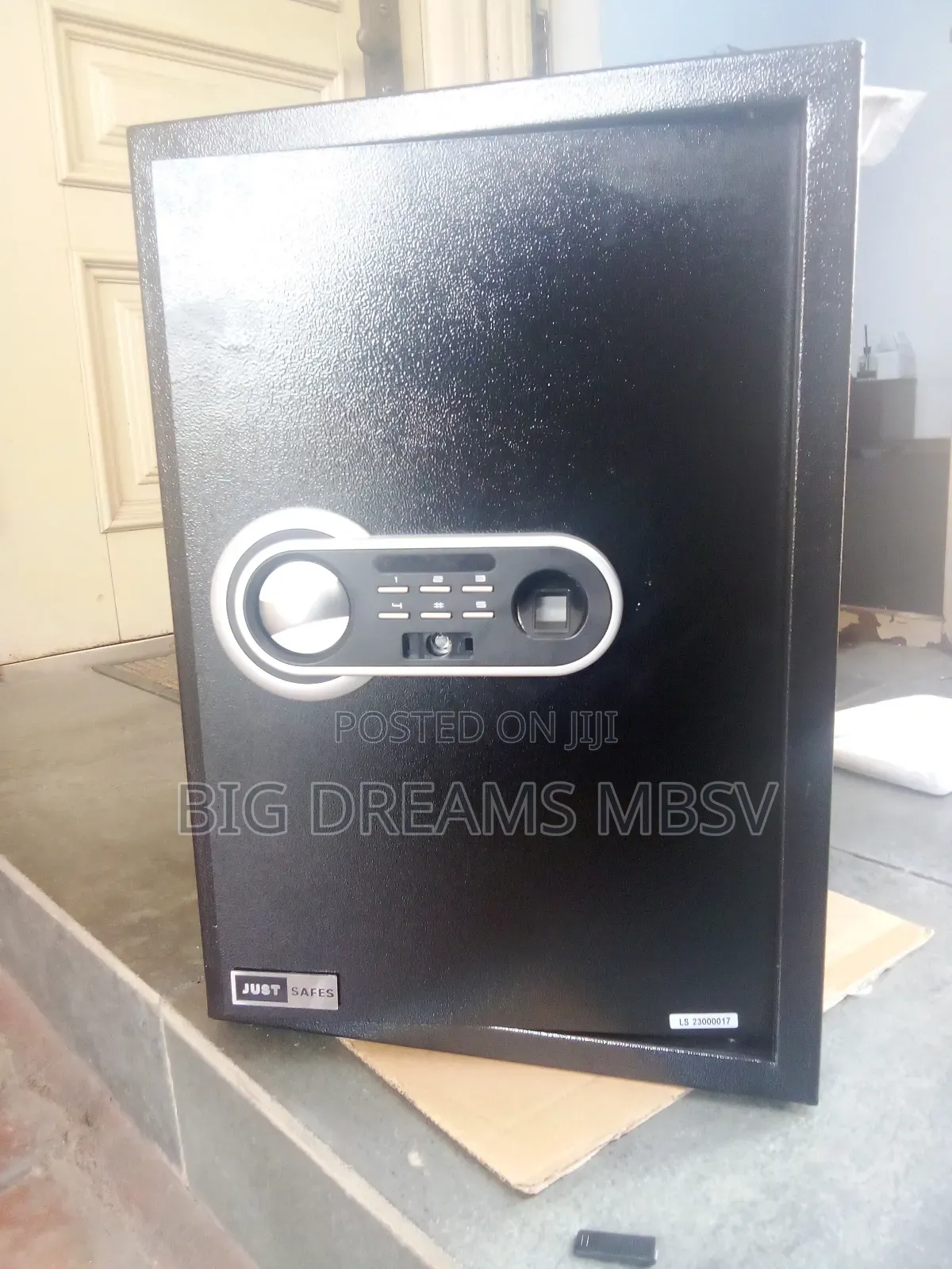 Fingerprint Hotel Safe Not Fireproof