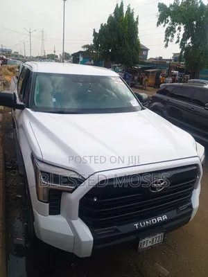 Toyota Tundra 2024 Front Windscreen