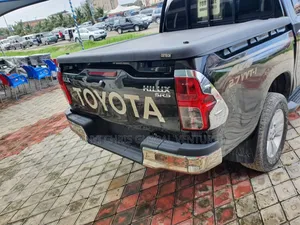 Toyota Hilux Both Cover Fiber Shock