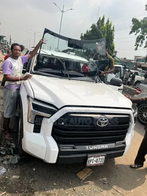Toyota Tundra 2024 Windscreen Installation We Deliver Fix