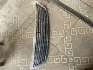 Front Grill ES 330 2005